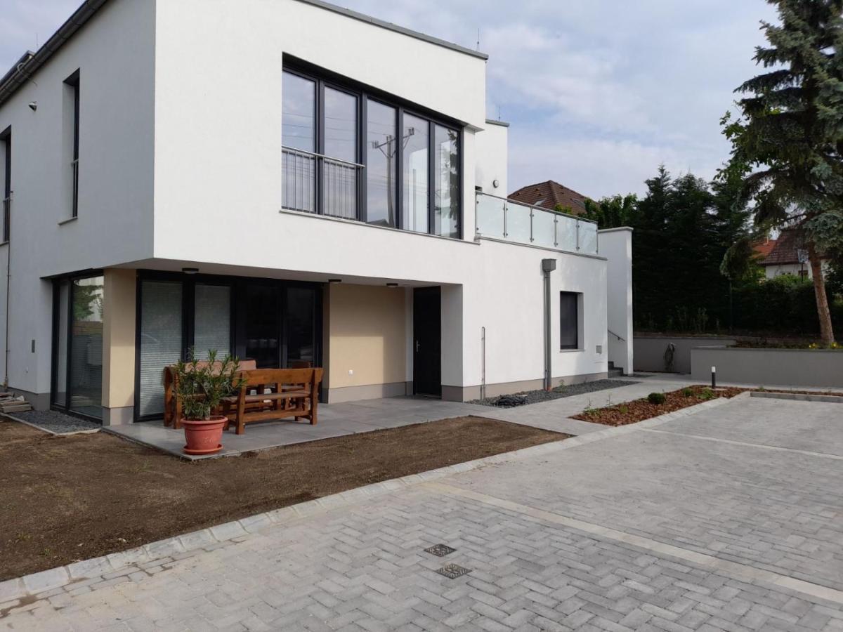 Kempi Kuckoja Balatonalmadi Exterior photo